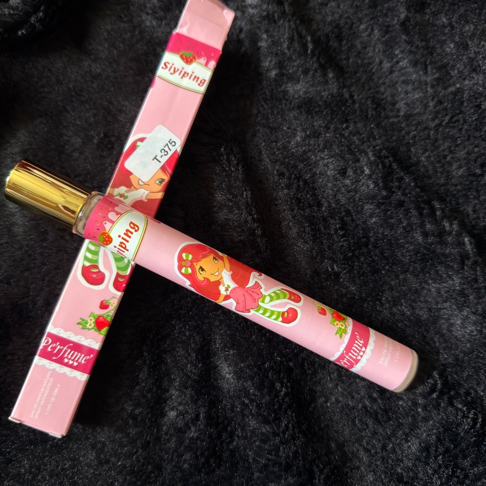 Siyiping Strawberry Shortcake Spray Perfume Travel Size
